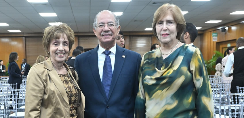 Edith Hernández, José Alcántara Almánzar y Carmen Heredia