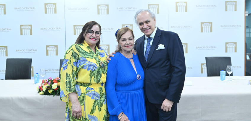 Evangelina Molina, Josefina Miniño y José Antonio Molina